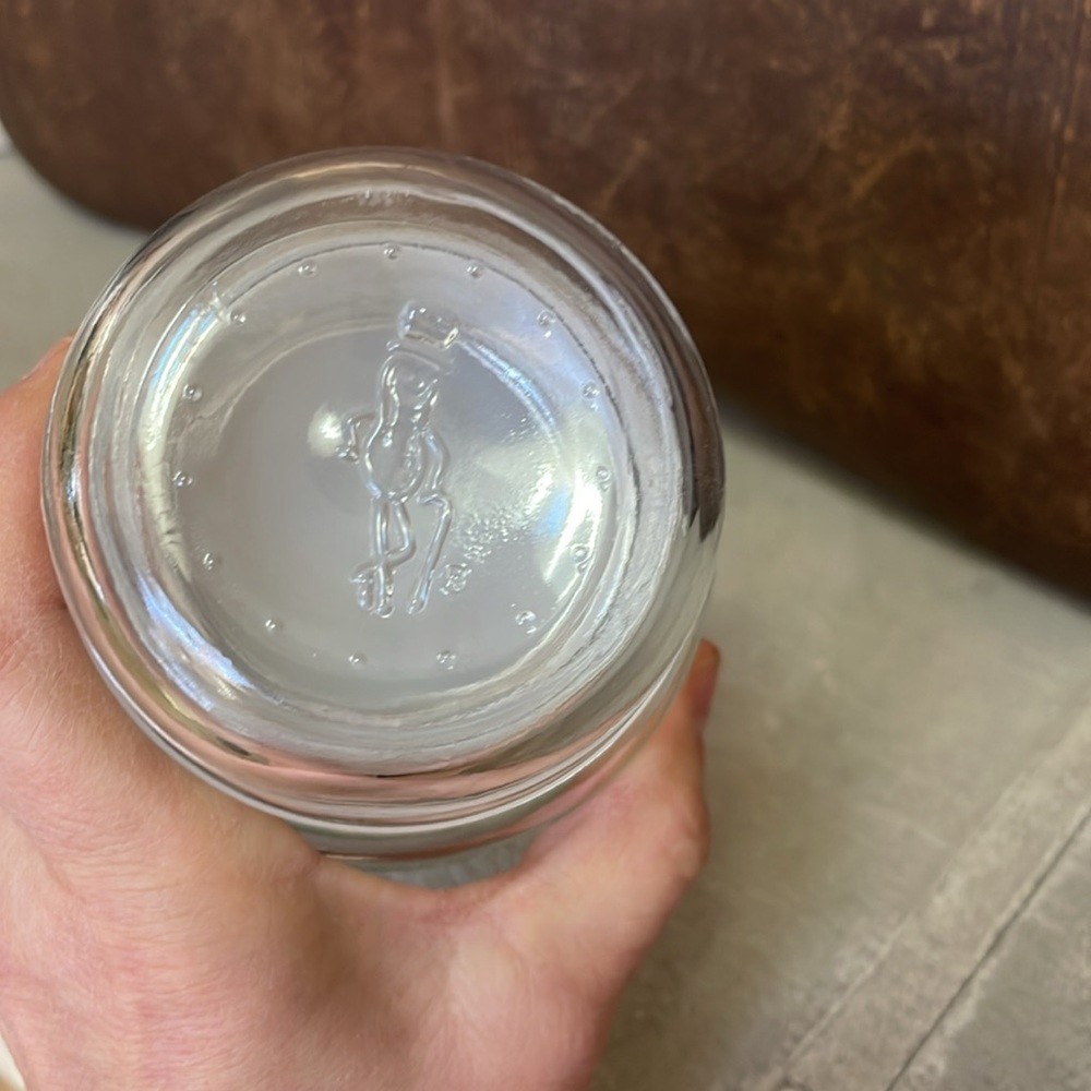 1982 lidded candy container - Picture 2 of 5